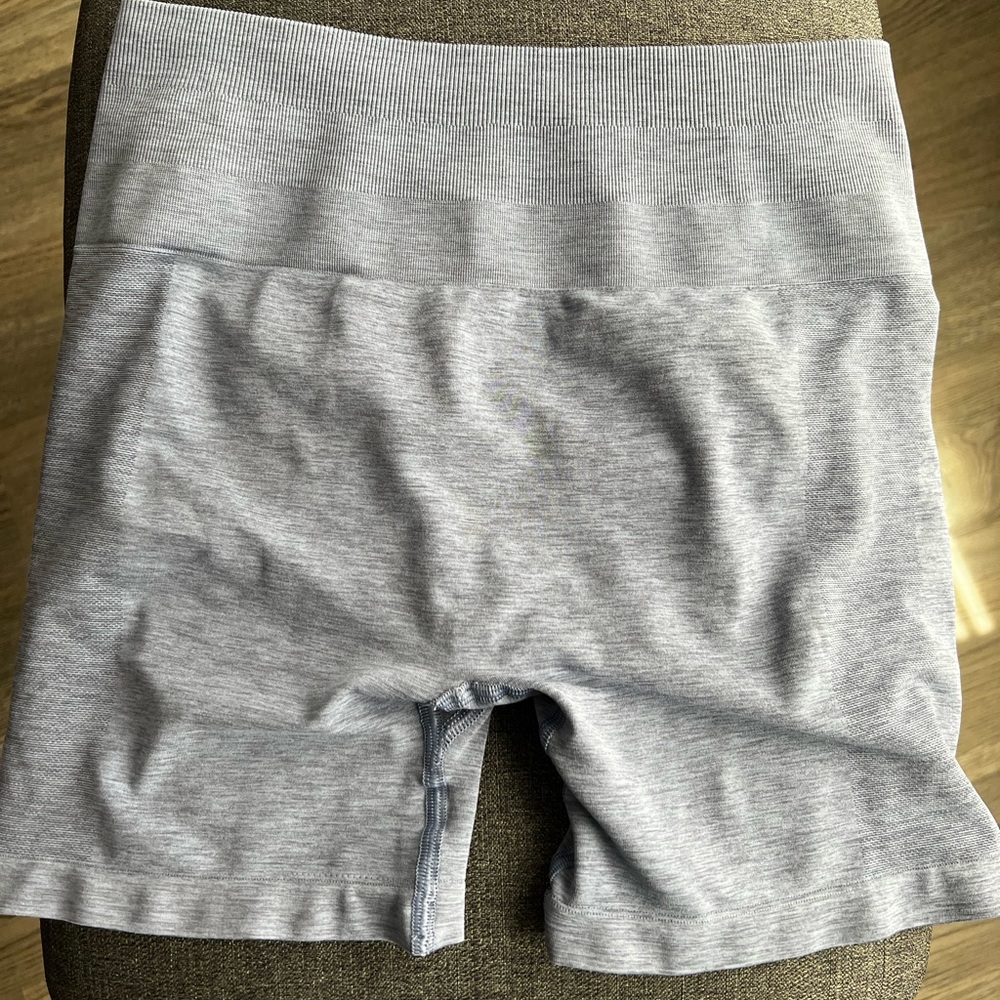 Alphalete amplify shorts